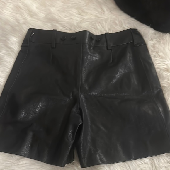 Saint Laurent Leather Bermuda Shorts – Black – EU 40 – NWT - Picture 8 of 11